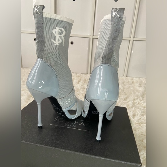 Blue Stilletto Sock Heels | GSUWOO - Picture 10 of 10